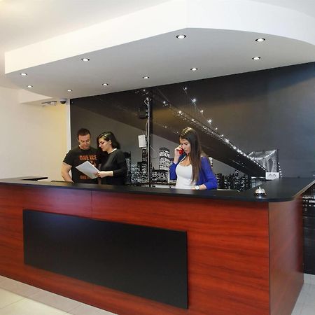 Downtown Apart Hotel Bane Белград Екстериор снимка