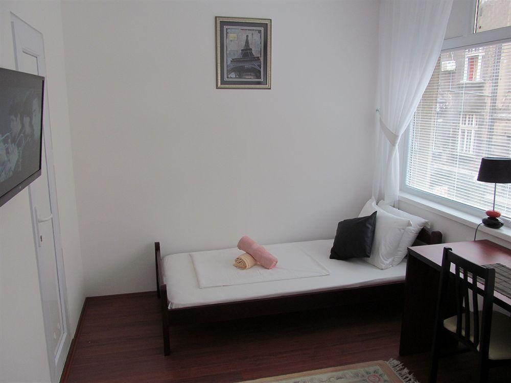 Downtown Apart Hotel Bane Белград Екстериор снимка