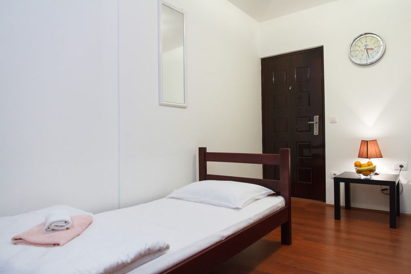 Downtown Apart Hotel Bane Белград Екстериор снимка