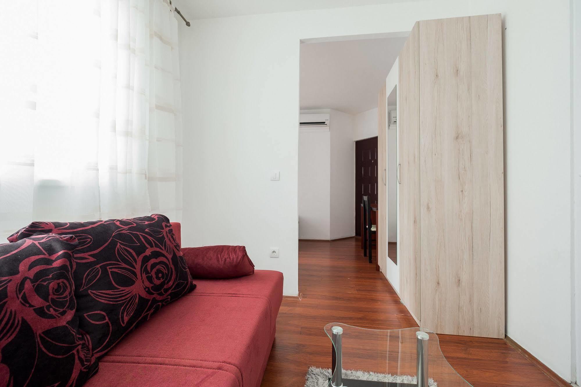 Downtown Apart Hotel Bane Белград Екстериор снимка