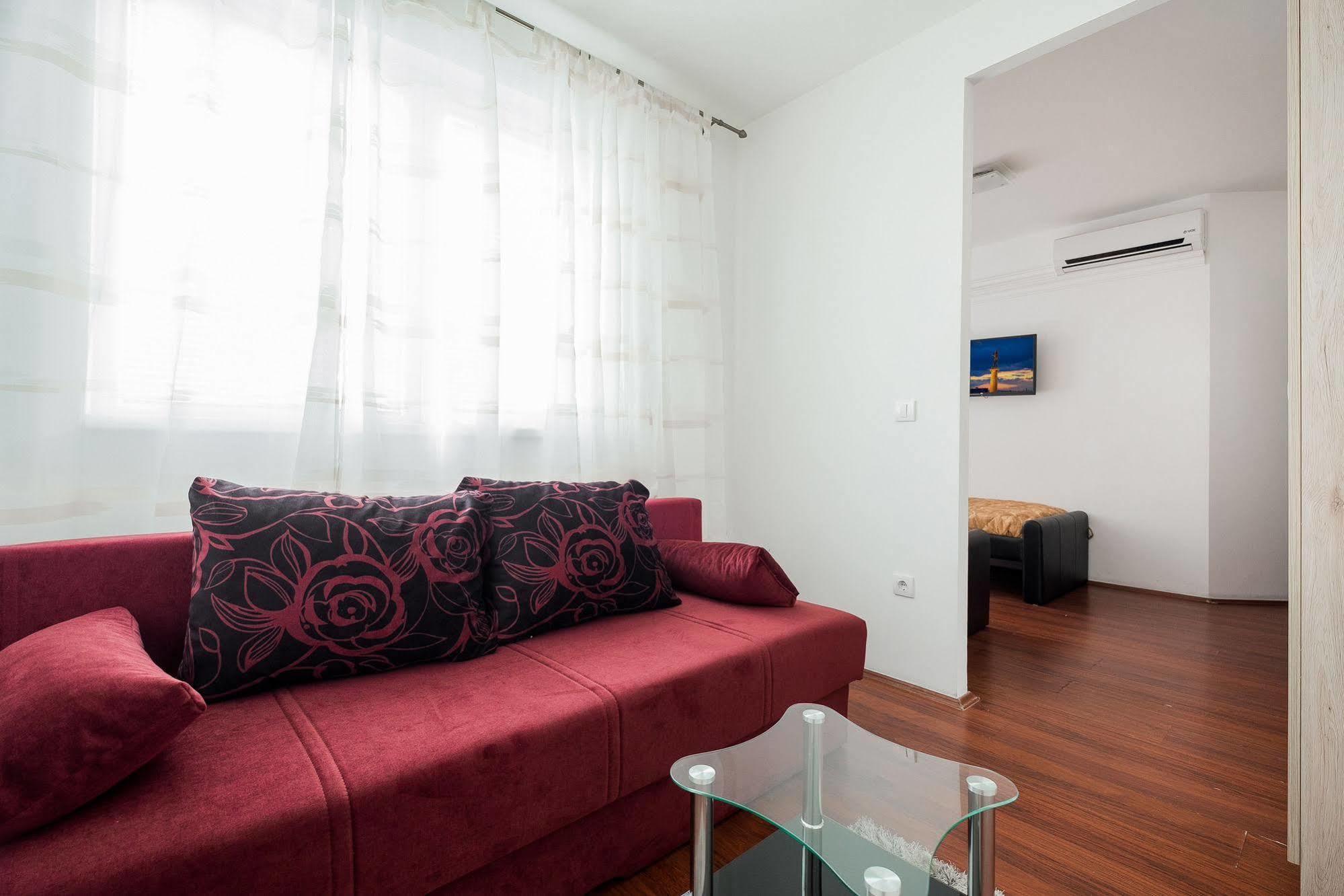 Downtown Apart Hotel Bane Белград Екстериор снимка